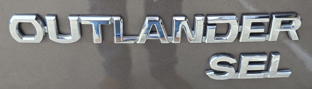 2018 Mitsubishi Outlander Image 11