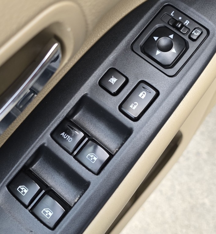 2018 Mitsubishi Outlander Image 17