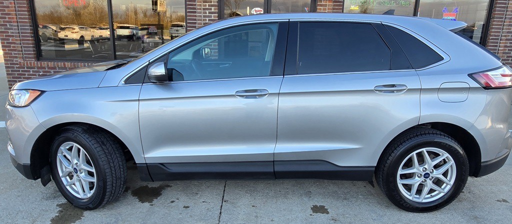 2022 Ford Edge Image 5