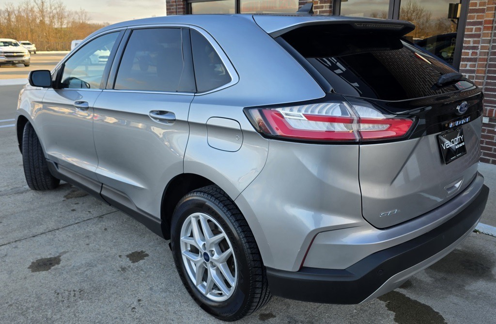 2022 Ford Edge Image 7