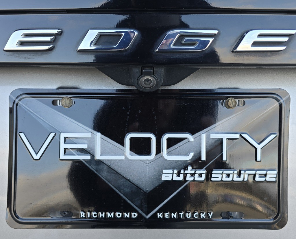 2022 Ford Edge Image 9