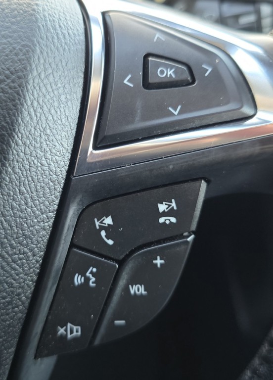 2022 Ford Edge Image 23