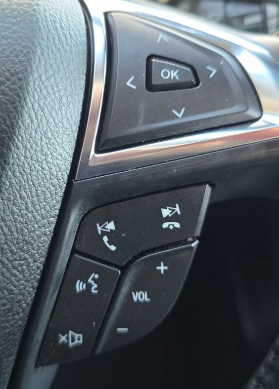 2022 Ford Edge Image 23