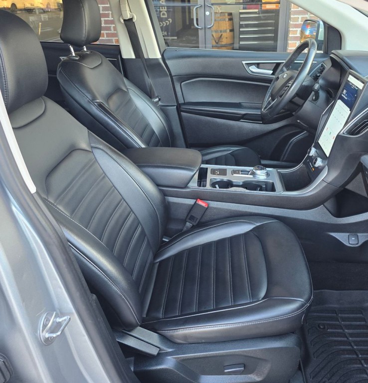 2022 Ford Edge Image 37
