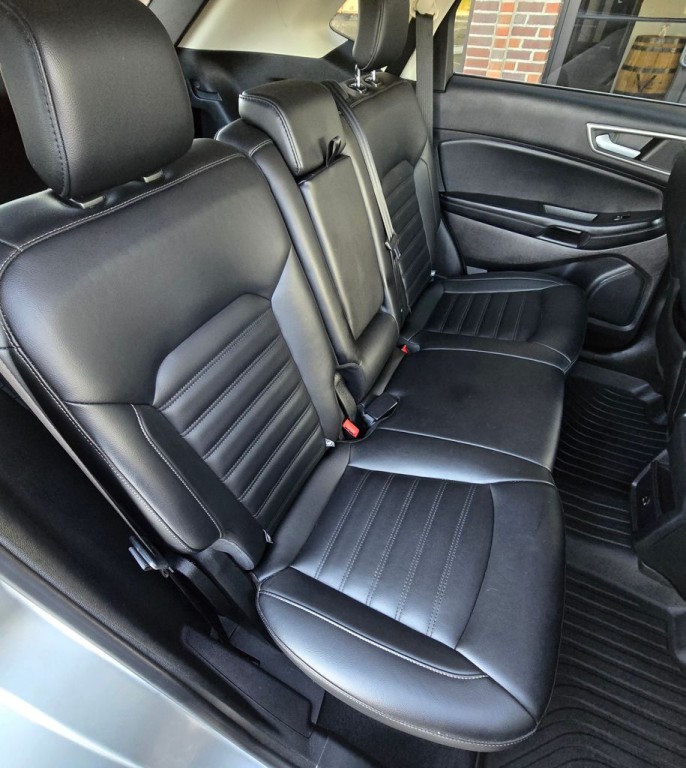 2022 Ford Edge Image 41