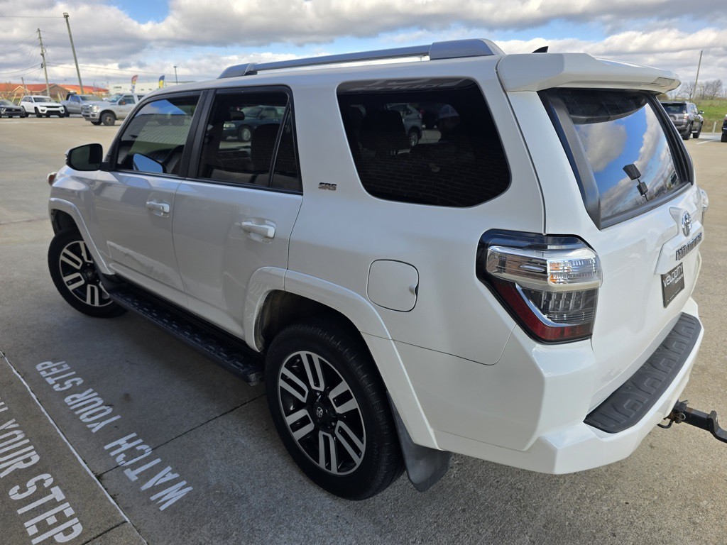 2014 Toyota 4Runner Image 3
