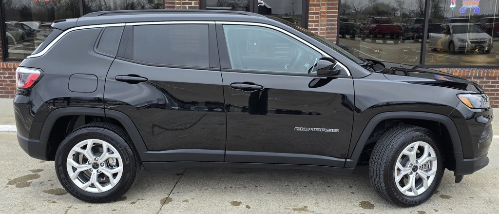 2025 Jeep Compass Image 4