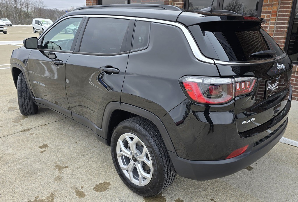 2025 Jeep Compass Image 7