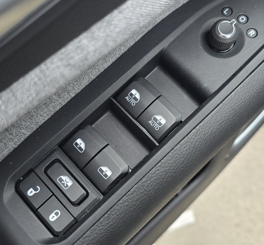 2025 Jeep Compass Image 17