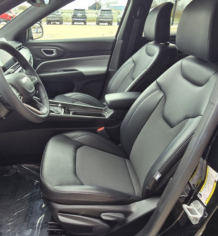 2025 Jeep Compass Image 18