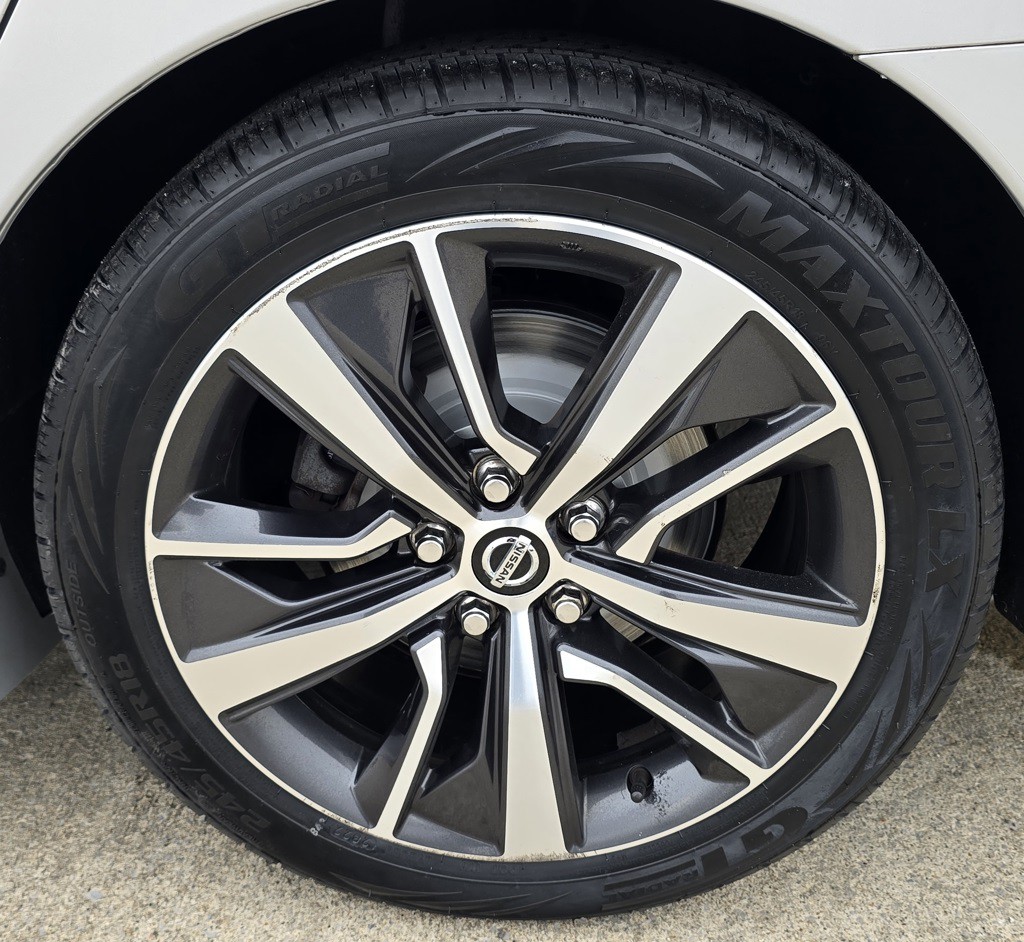 2020 Nissan Maxima Image 12