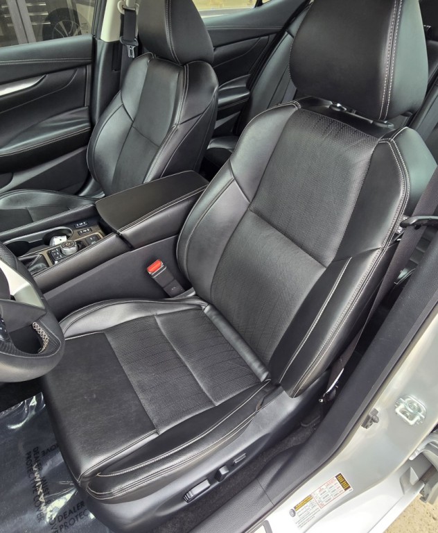 2020 Nissan Maxima Image 18