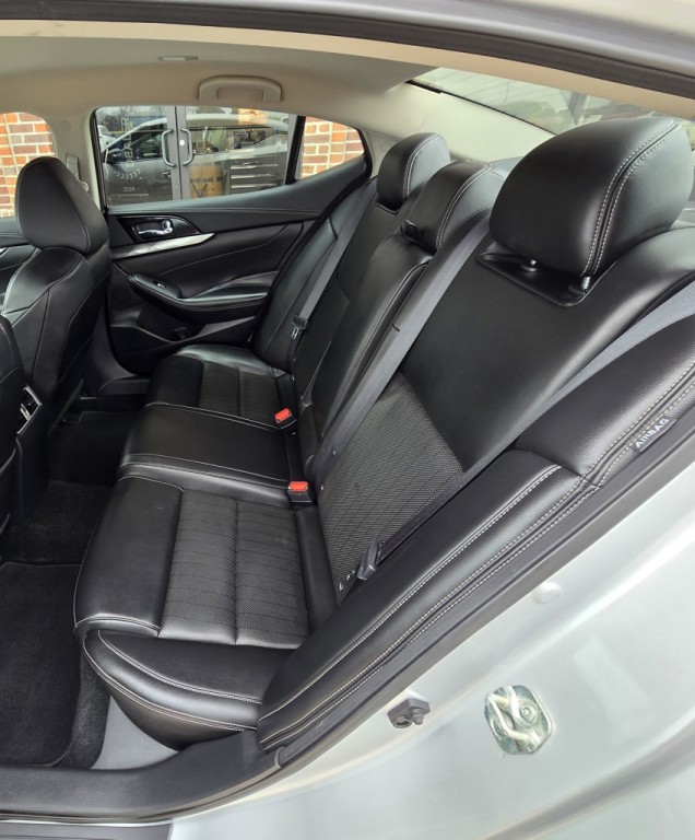 2020 Nissan Maxima Image 31