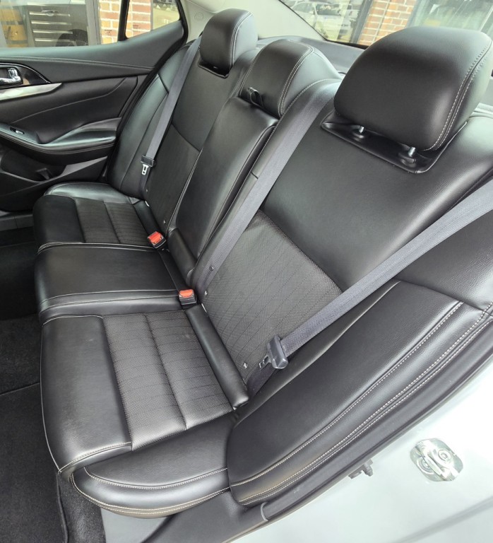 2020 Nissan Maxima Image 32