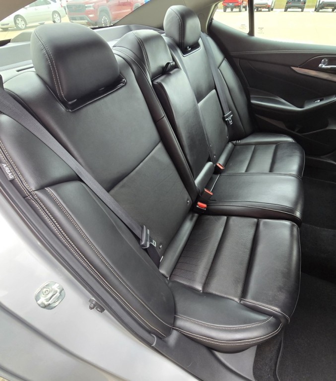 2020 Nissan Maxima Image 38