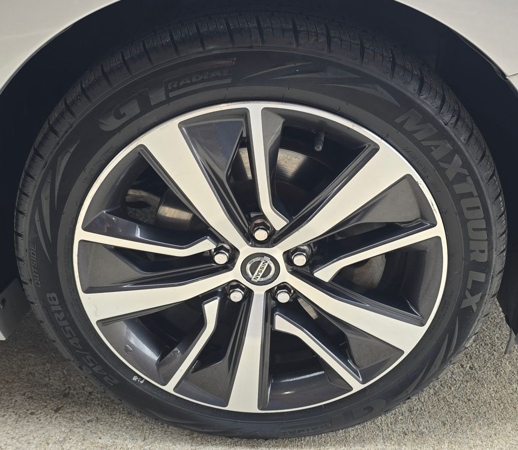 2020 Nissan Maxima Image 14