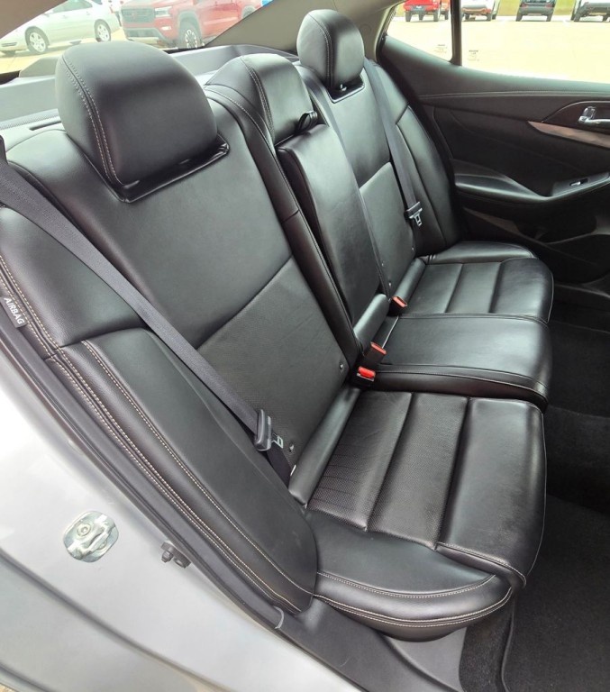 2020 Nissan Maxima Image 38