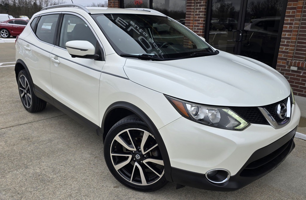 2017 Nissan Rogue Image 3