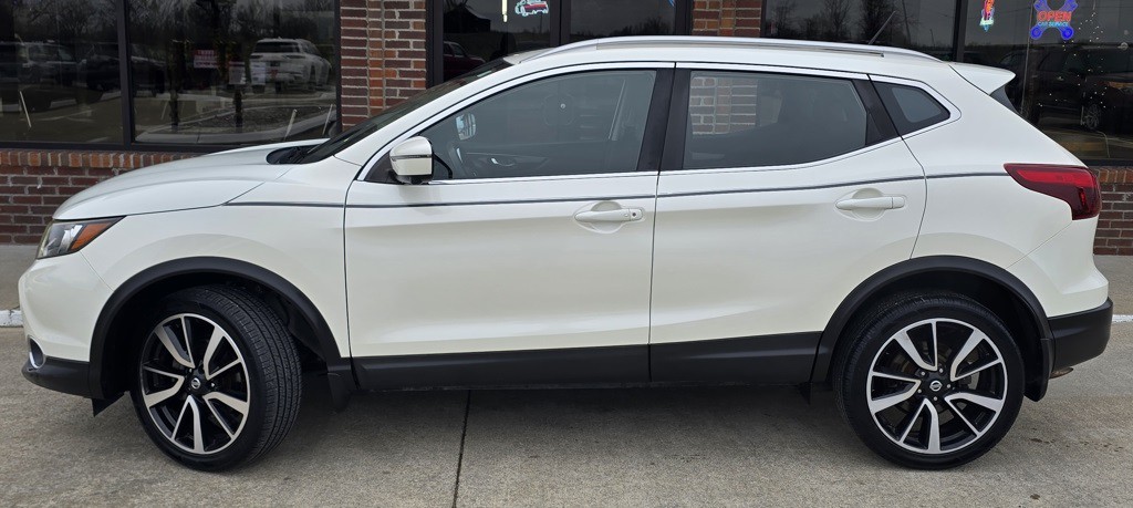 2017 Nissan Rogue Image 4