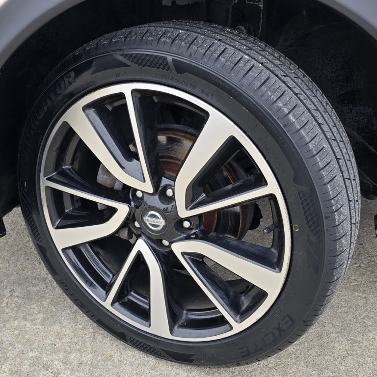 2017 Nissan Rogue Image 11