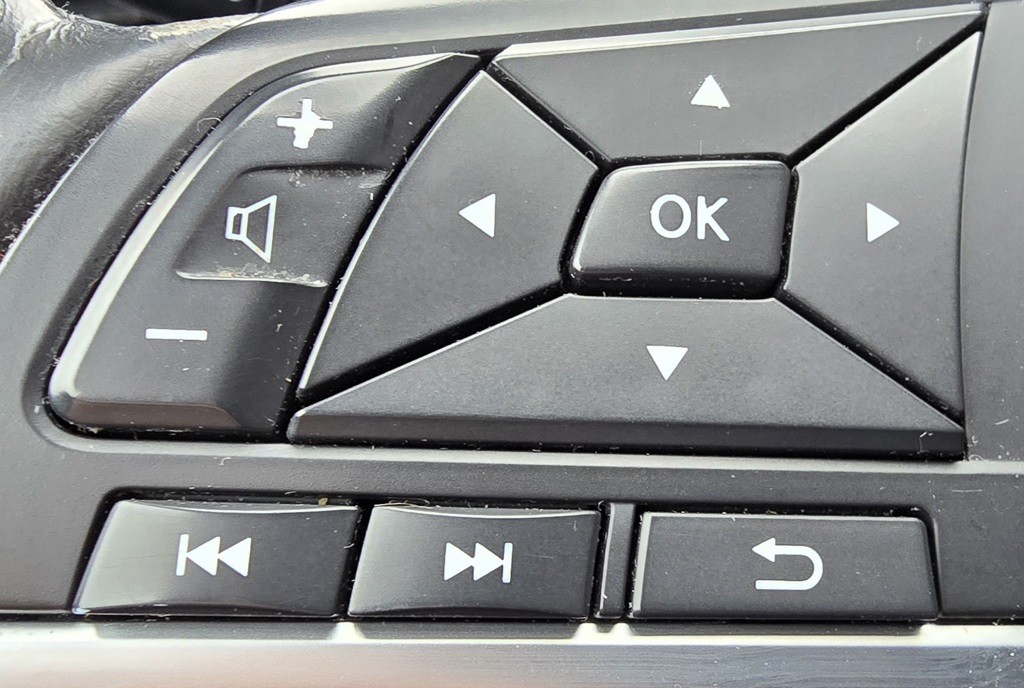 2017 Nissan Rogue Image 23