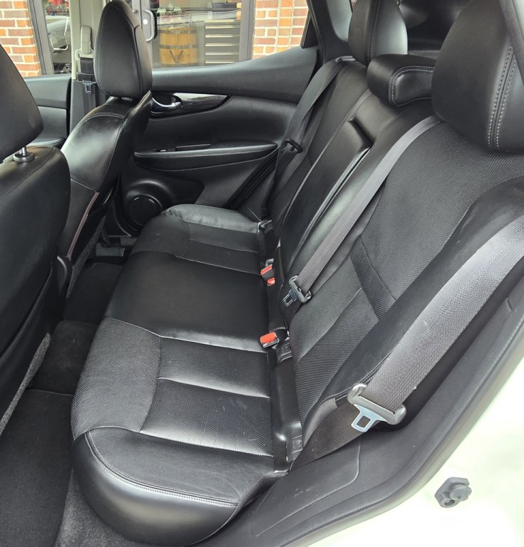 2017 Nissan Rogue Image 30