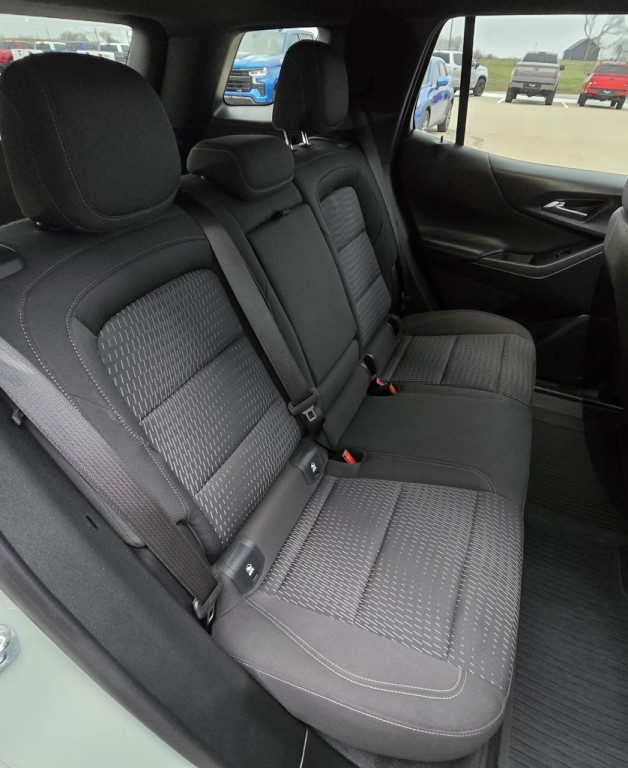 2025 Chevrolet Equinox Image 35