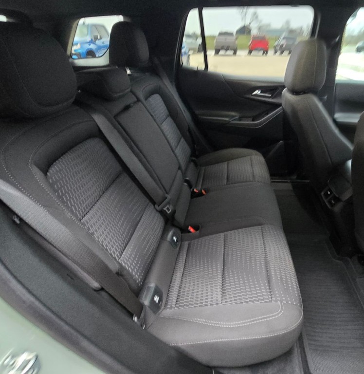 2025 Chevrolet Equinox Image 34