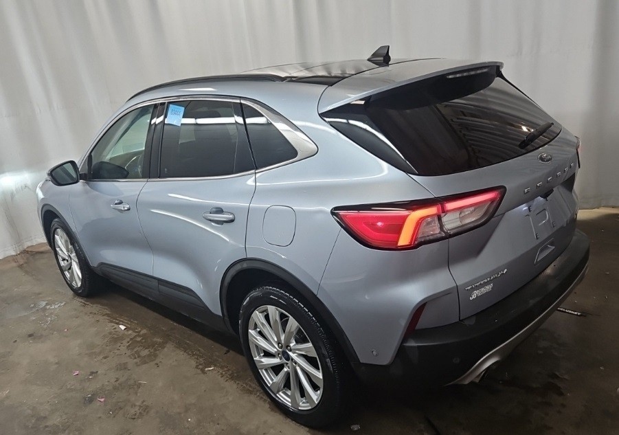 2022 Ford Escape Image 3