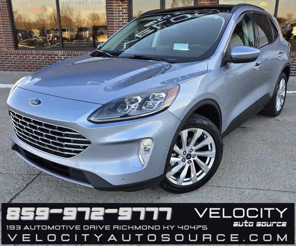 2022 Ford Escape Image 1