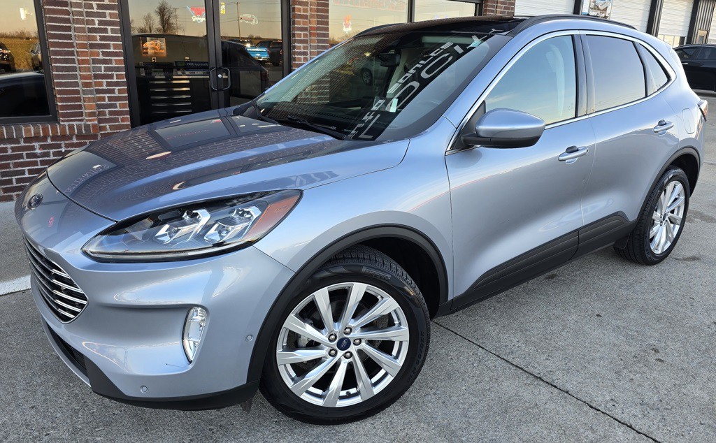 2022 Ford Escape Image 2