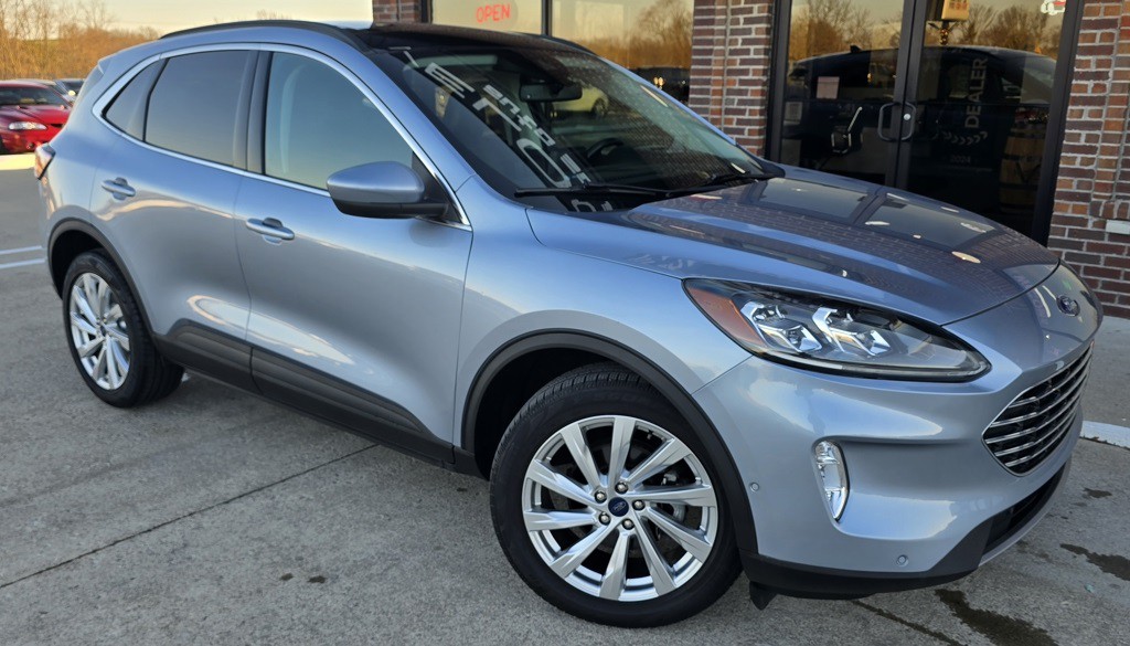 2022 Ford Escape Image 3