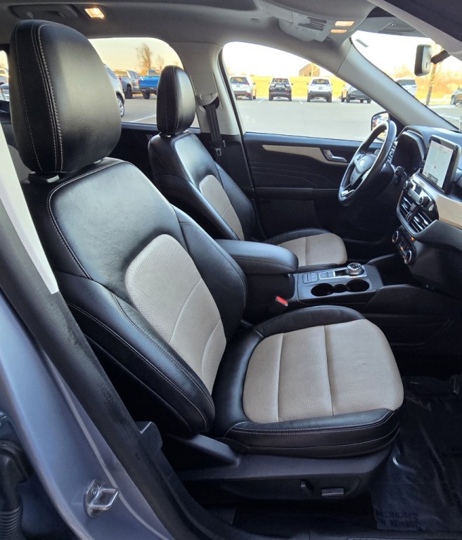 2022 Ford Escape Image 41