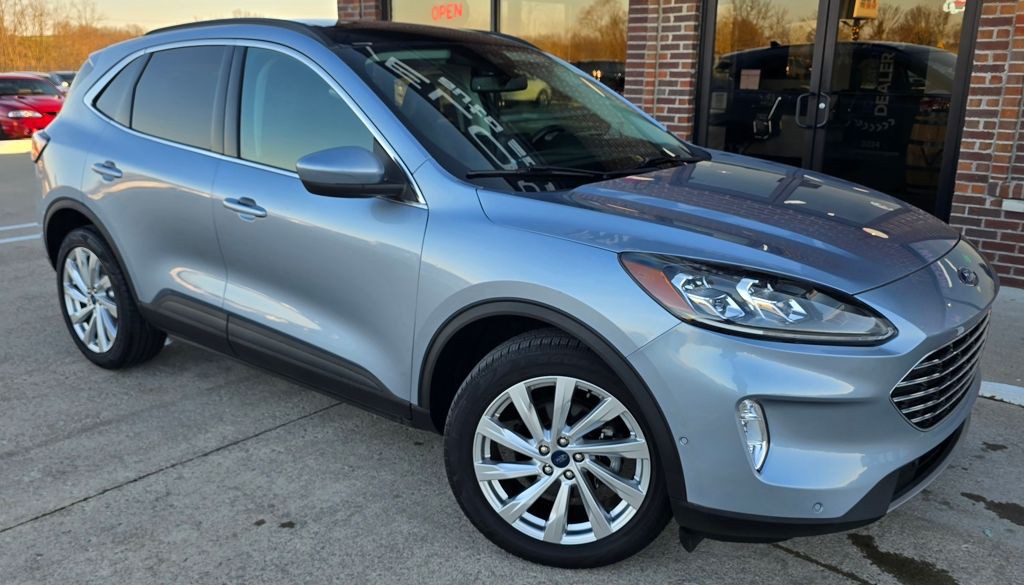 2022 Ford Escape Image 3