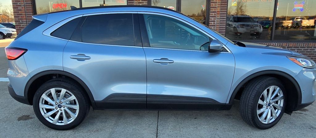 2022 Ford Escape Image 5