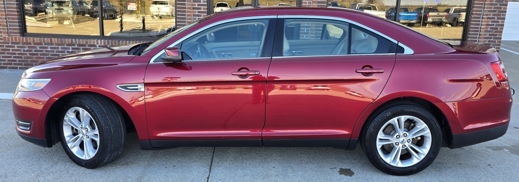 2013 Ford Taurus Image 4