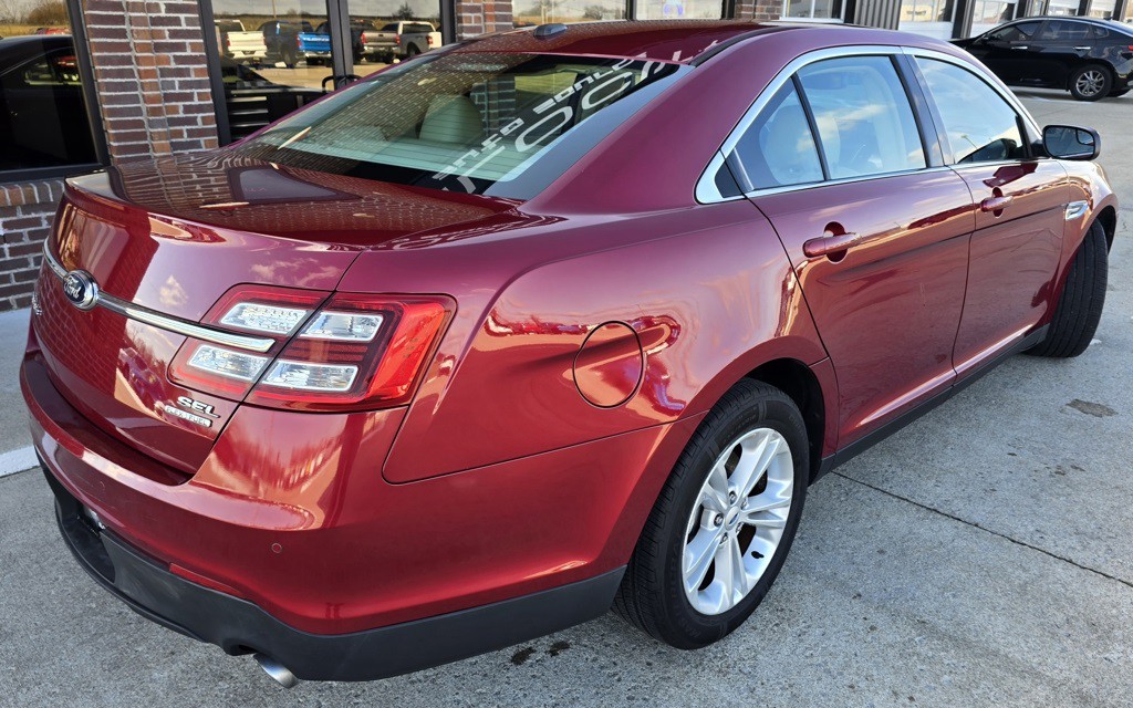 2013 Ford Taurus Image 7