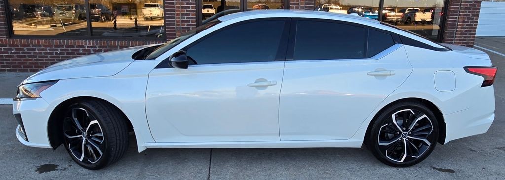 2023 Nissan Altima Image 4