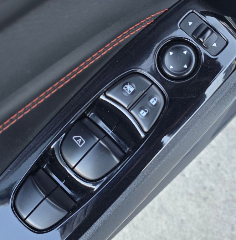 2023 Nissan Altima Image 17