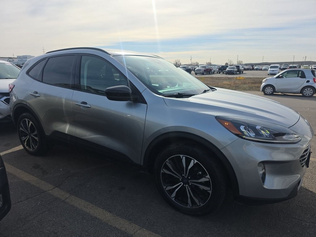 2022 Ford Escape Image 3