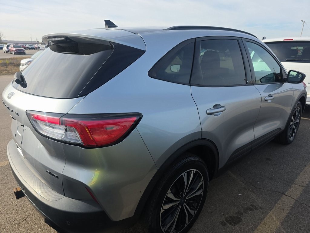 2022 Ford Escape Image 4