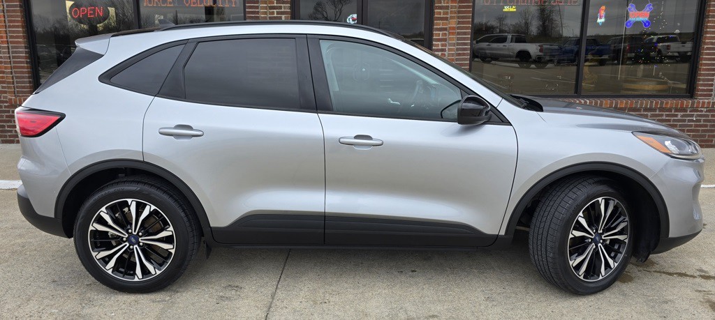 2022 Ford Escape Image 5