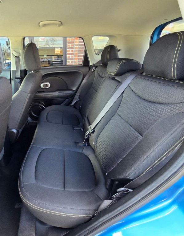 2016 Kia Soul Image 32