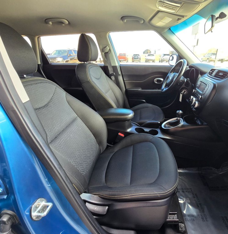 2016 Kia Soul Image 35