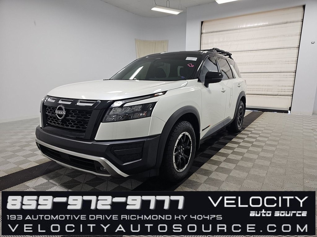 2023 Nissan Pathfinder Image 1