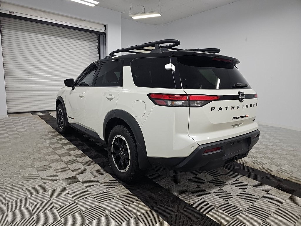 2023 Nissan Pathfinder Image 2