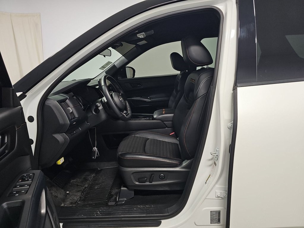 2023 Nissan Pathfinder Image 7