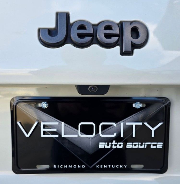 2019 Jeep Cherokee Image 9