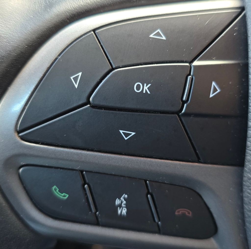 2019 Jeep Cherokee Image 23