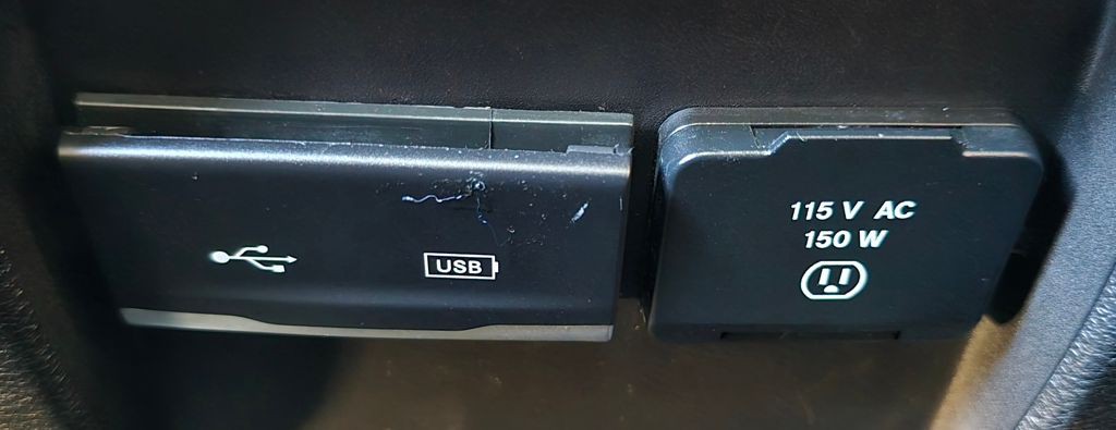 2019 Jeep Cherokee Image 38